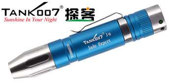 Tank007照玉手电在珠宝玉石行业的辅助工具中是必不可少的